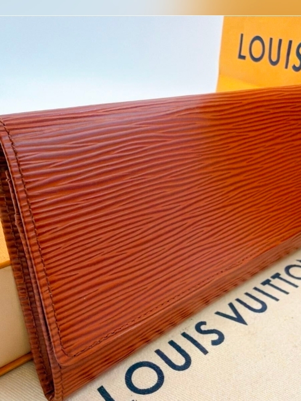 Louis Vuityon Epi Checkbook Holder Wallet